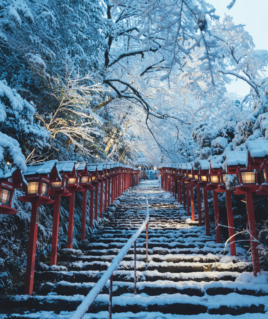 京都貴船神社 - 積雪點燈
